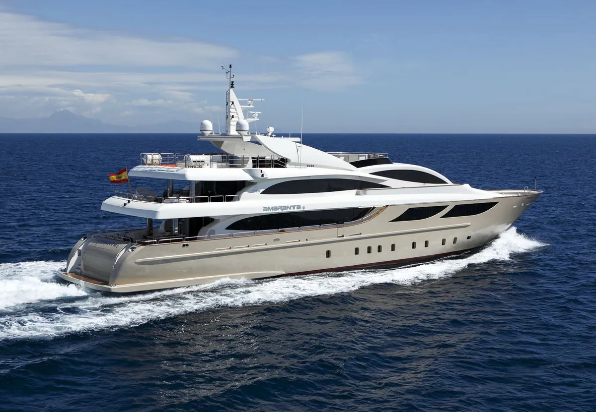 Astondoa 151 Steel — motorna jahta 45,5 m, fotografija 3 od 4