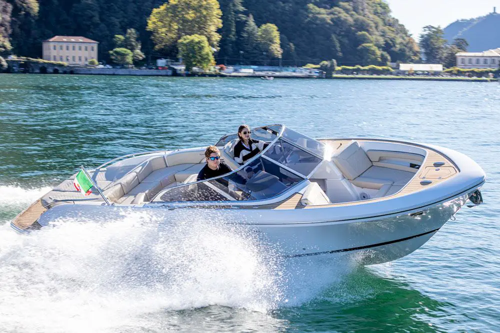 Comitti One 780 — motorna jahta 7,8 m, fotografija 2 od 4