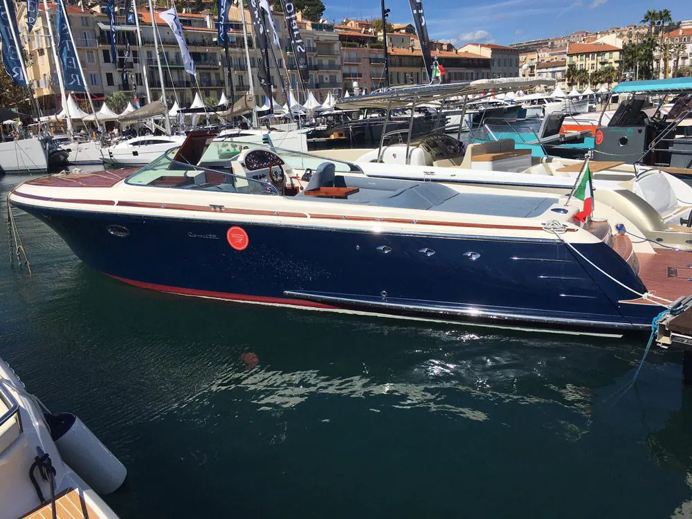 Comitti Venezia 34 — motorna jahta 10,5 m, fotografija 3 od 4