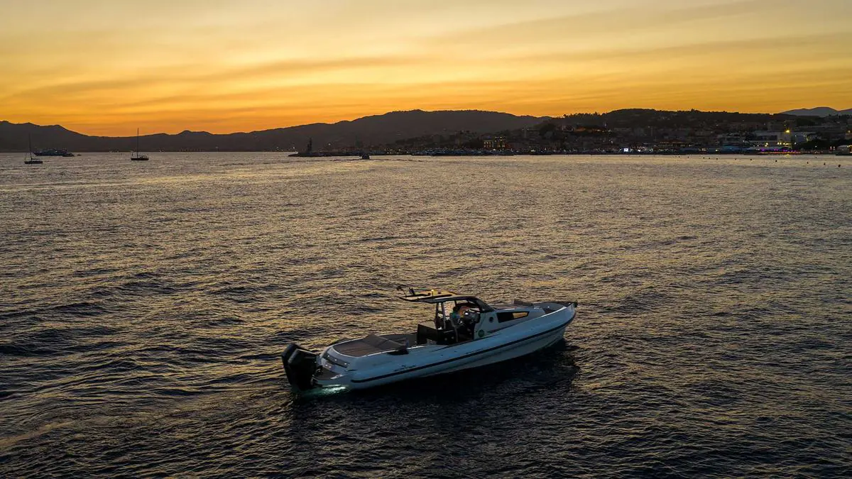 Scanner Marine Envy 1300 — gumenjak 13 m, fotografija 2 od 4